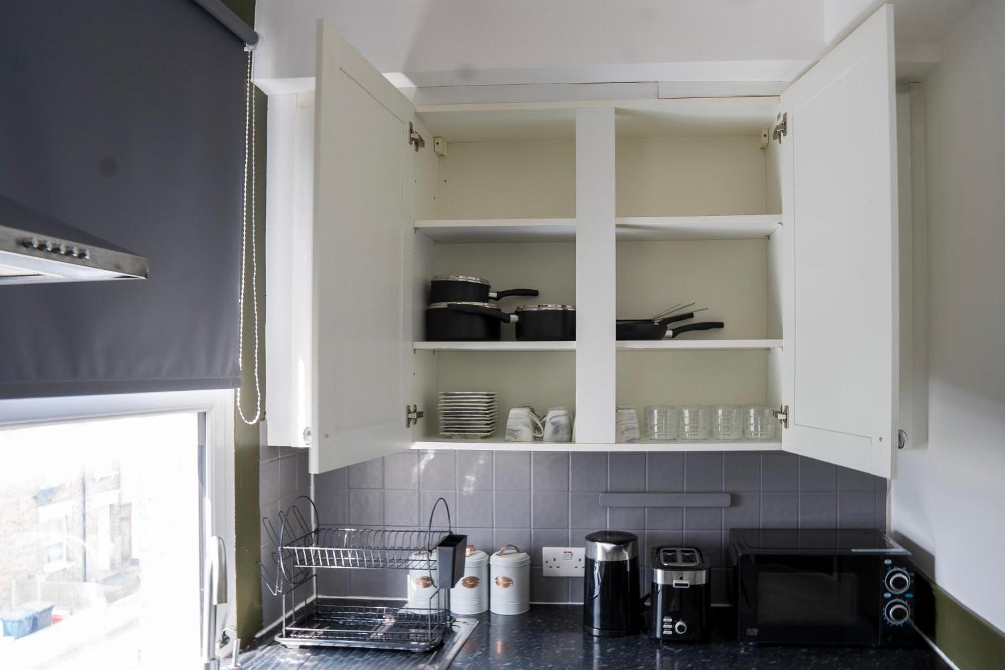 5C- Stylish Urban Retreat - Spacious 2 Bed Flat Londen Buitenkant foto