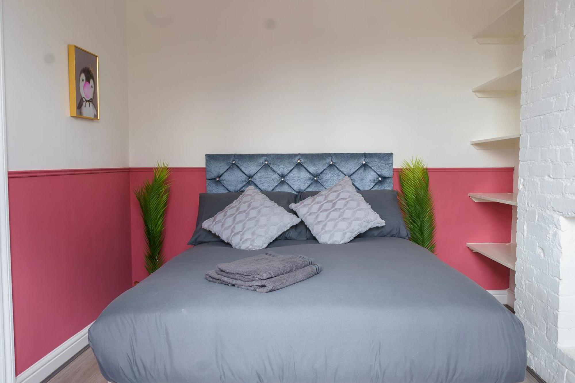 5C- Stylish Urban Retreat - Spacious 2 Bed Flat Londen Buitenkant foto