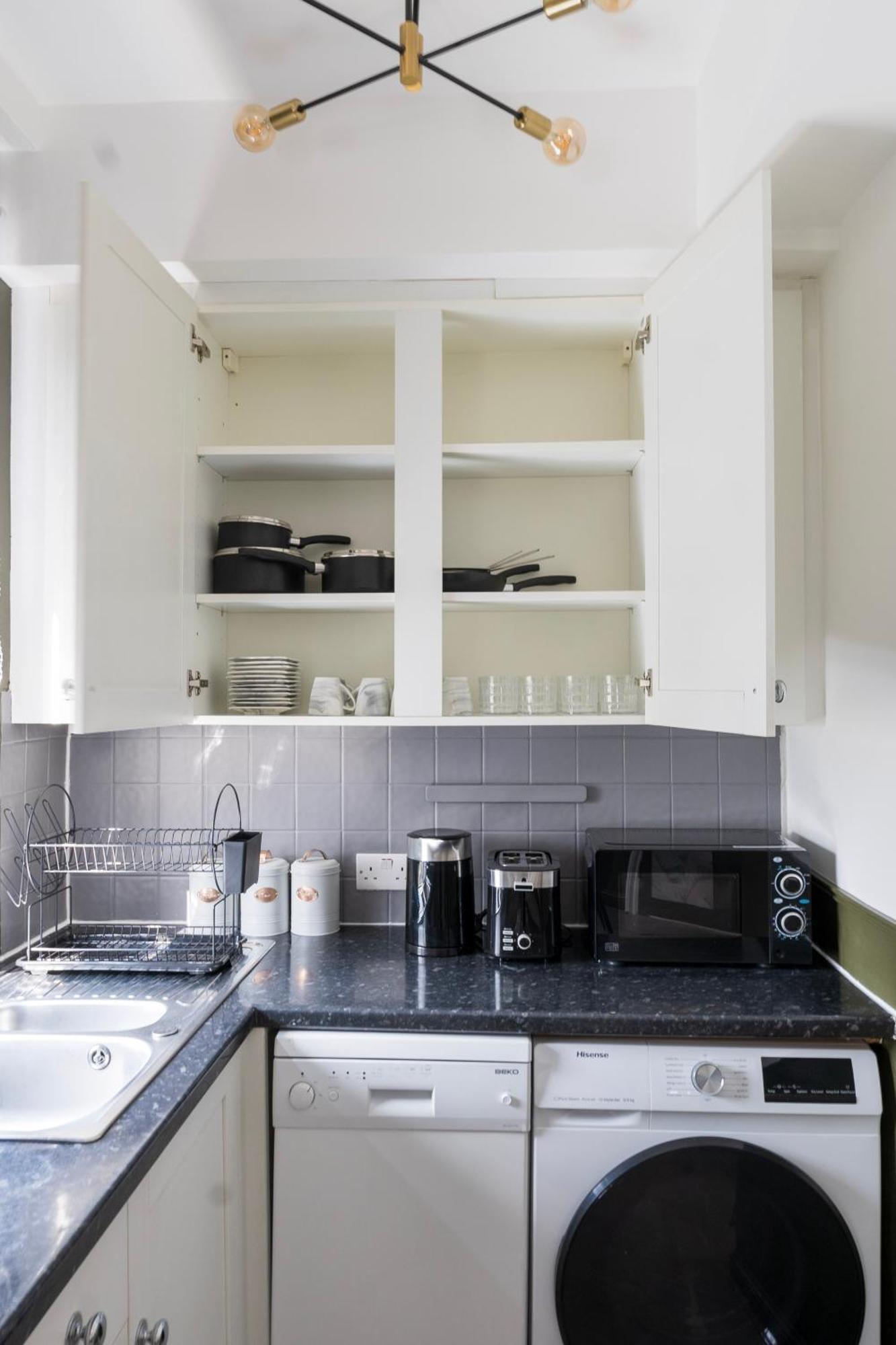 5C- Stylish Urban Retreat - Spacious 2 Bed Flat Londen Buitenkant foto