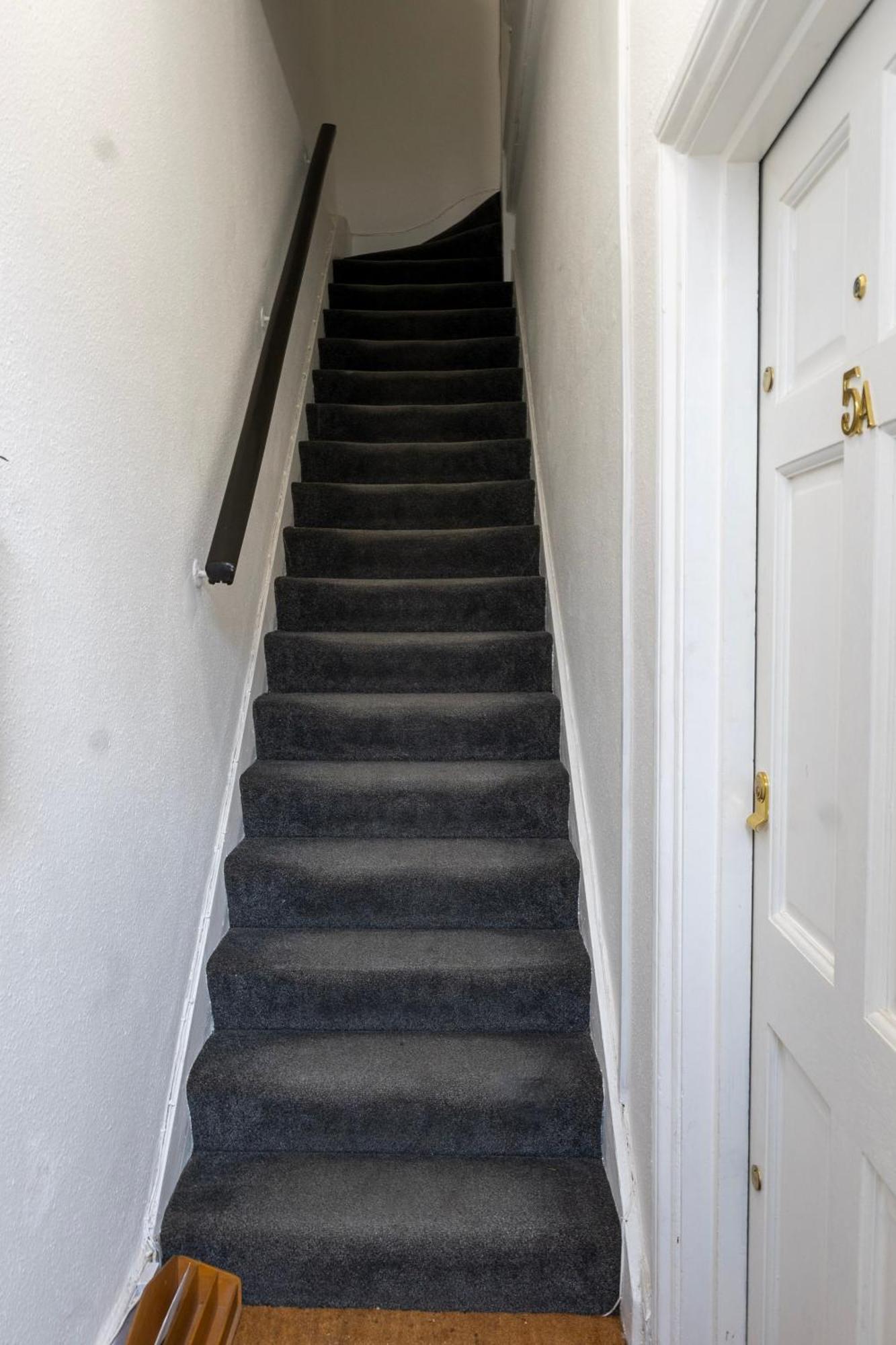5C- Stylish Urban Retreat - Spacious 2 Bed Flat Londen Buitenkant foto