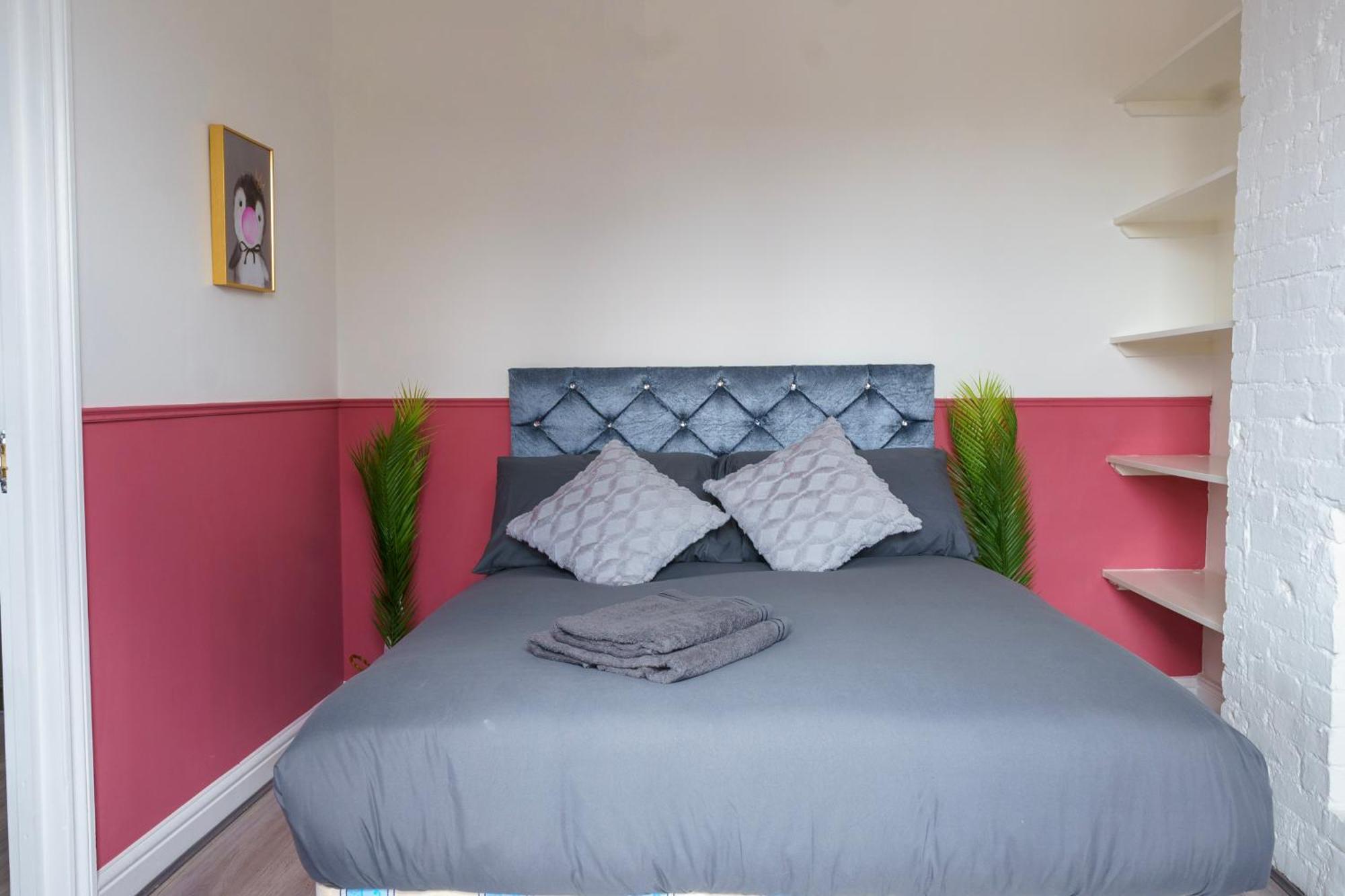 5C- Stylish Urban Retreat - Spacious 2 Bed Flat Londen Buitenkant foto