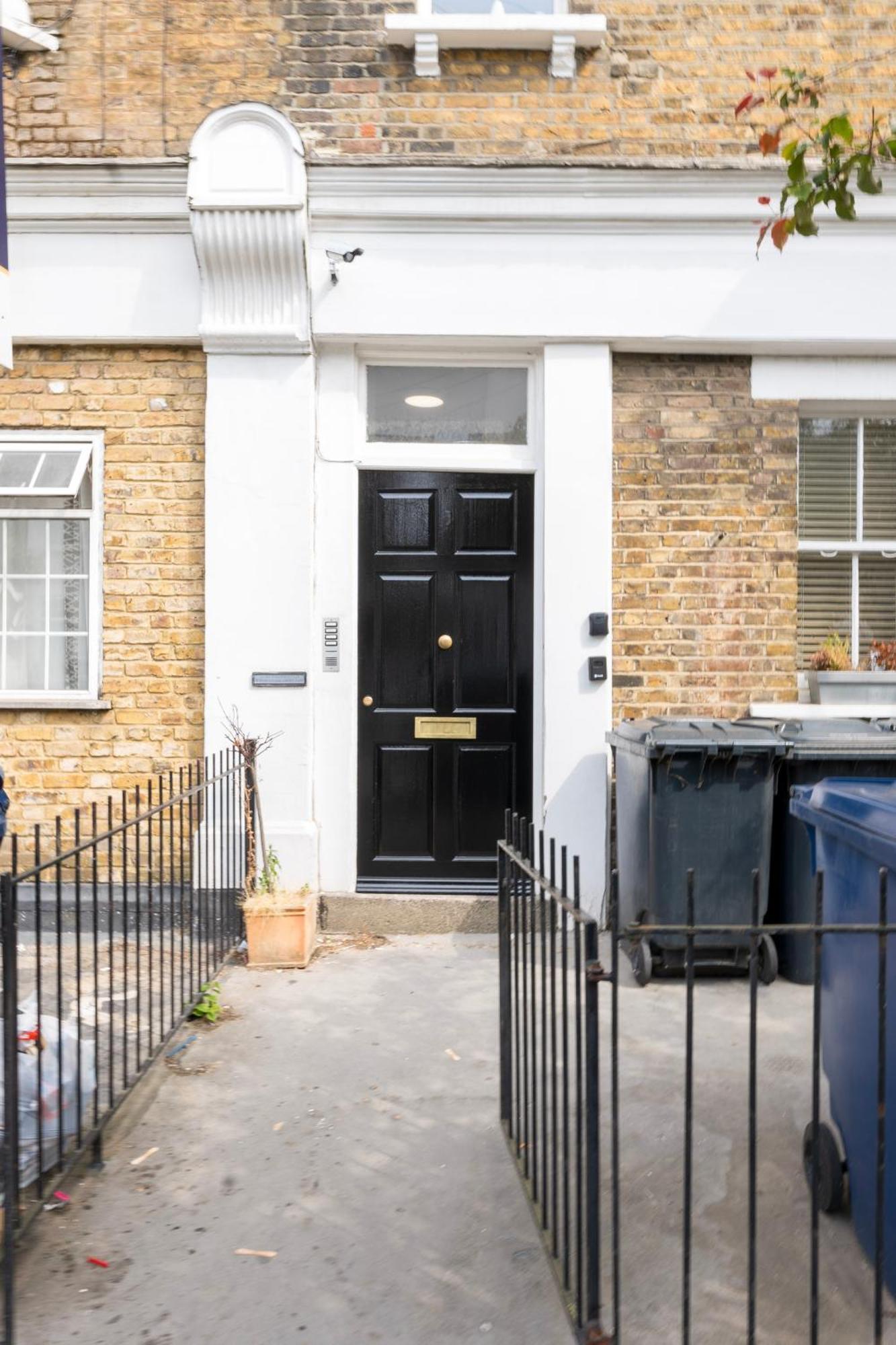5C- Stylish Urban Retreat - Spacious 2 Bed Flat Londen Buitenkant foto